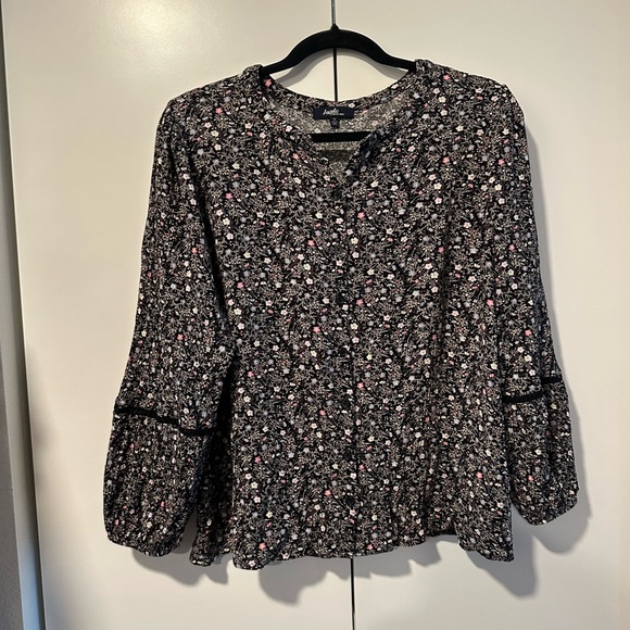 Angels 1x (fits smaller) Floral Black  Rayon Blouse Worn Once - Picture 2 of 13